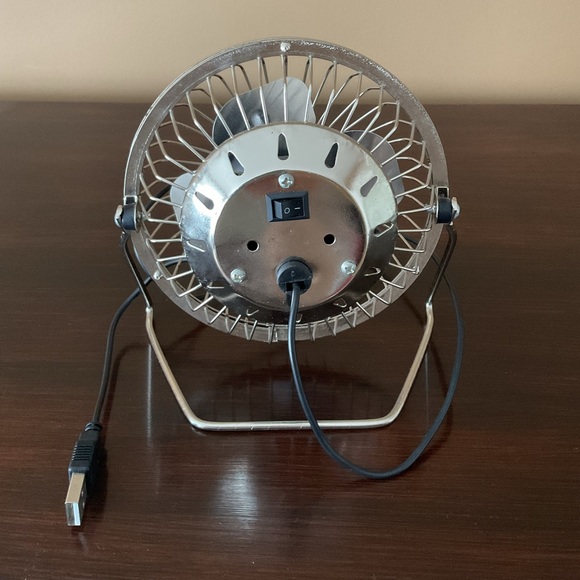 Mini USB Fan - Picture 3 of 5